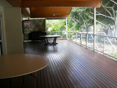 Picnic Bay Apartments Unit 4 Picture 1
