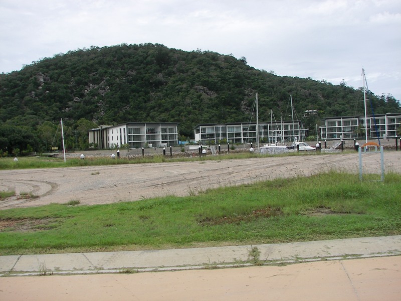 Absolute water frontage ! Picture 2