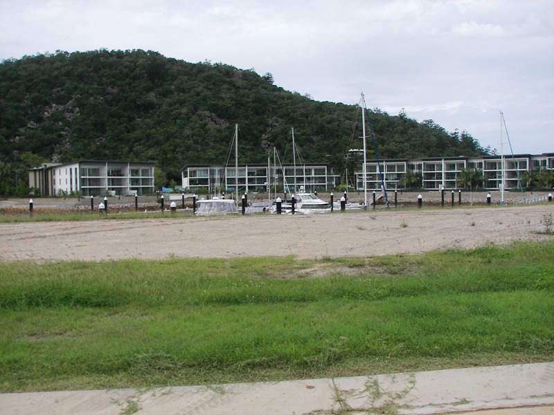 Absolute water frontage ! Picture 1