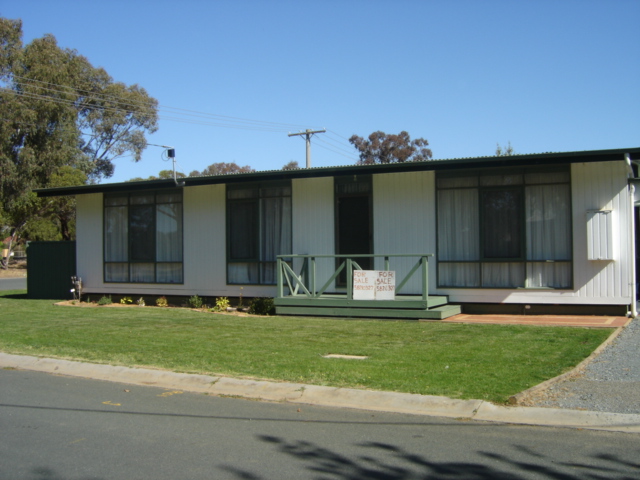 CORNER BLOCK Picture 1