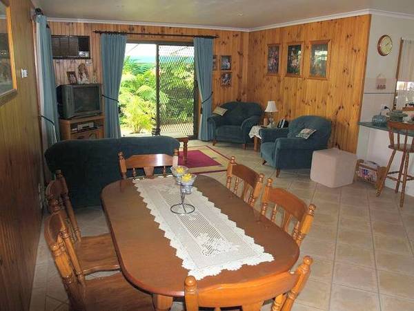 LOVELY GARDENS Picture 3