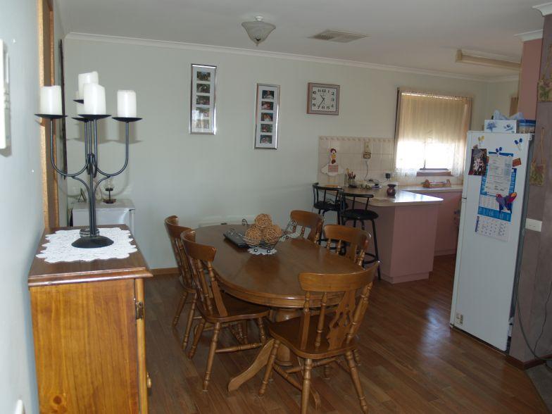 Indoor & Outdoor Living Picture 2