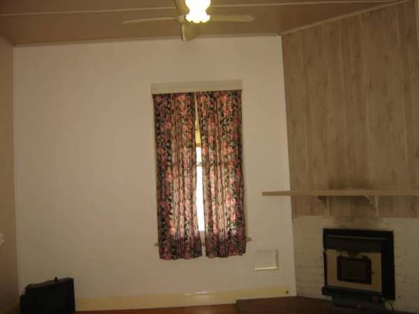 LARGE SHED/WORKSHOP Picture LARGE SHED/WORKSHOP Picture