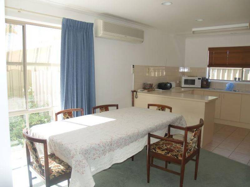 First Class Unit Picture 3