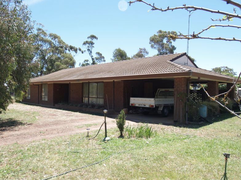 Rural Farmlet Picture 1