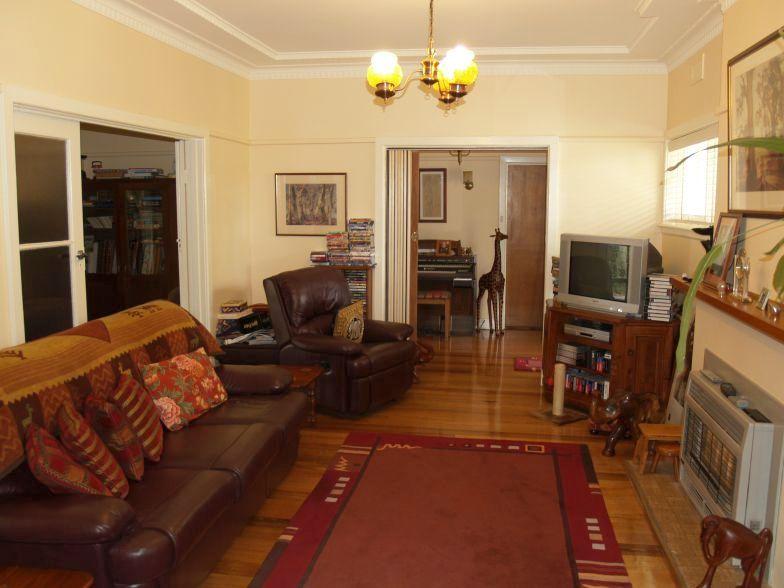 Stylish Home Picture 2