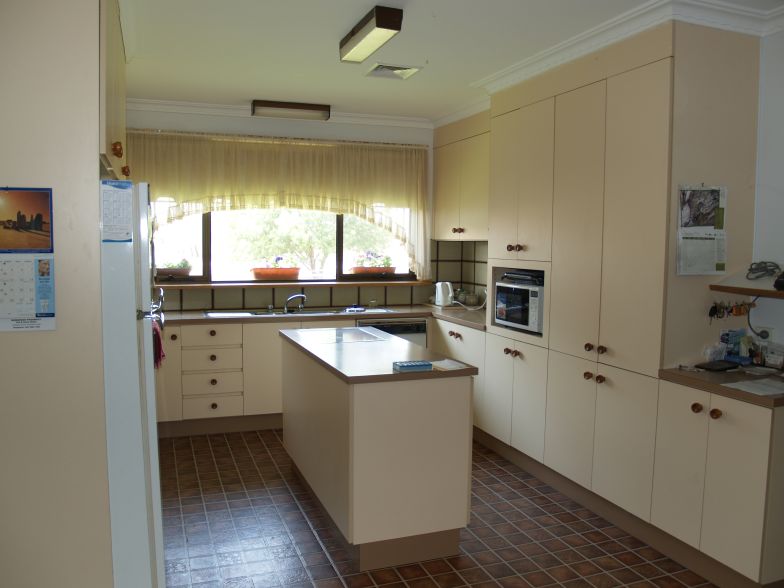 LAKE VIEWS Picture 3