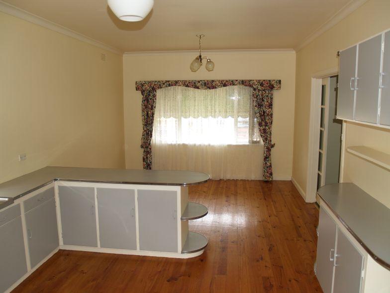 Great First Home or Investment Picture 3