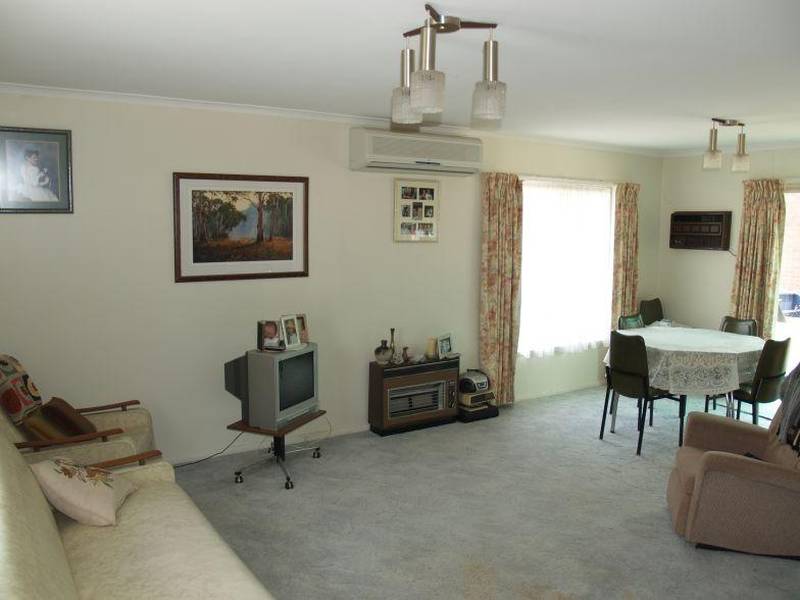 3 Bedroom Brick Veneer Home Picture 2