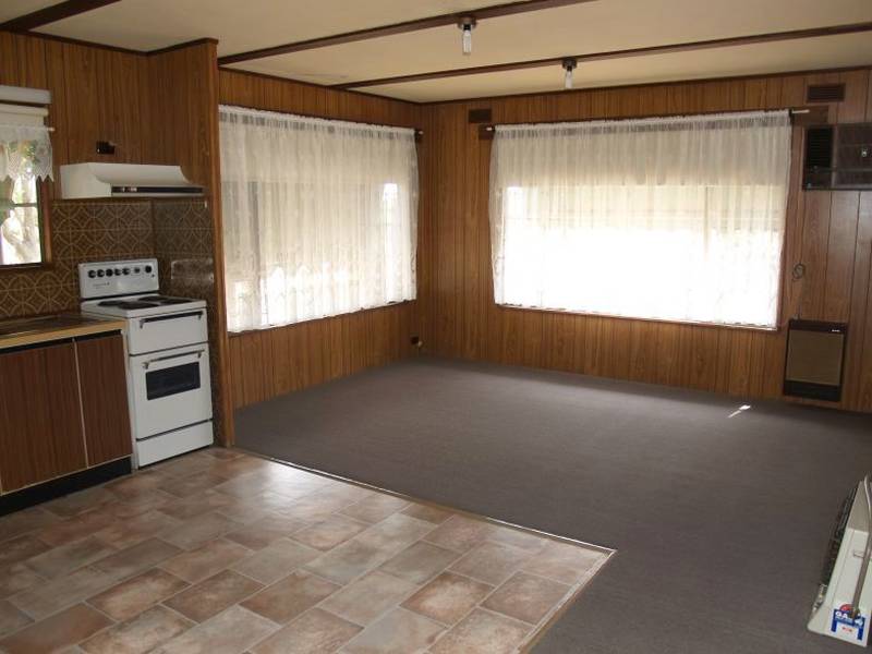 OUTDOOR AREA Picture