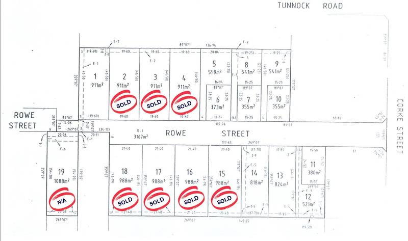 Rowe Street Blocks Picture 1