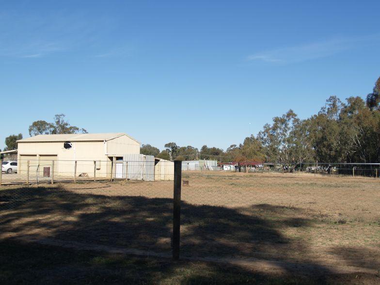 Creek Frontage Outlook Picture 3