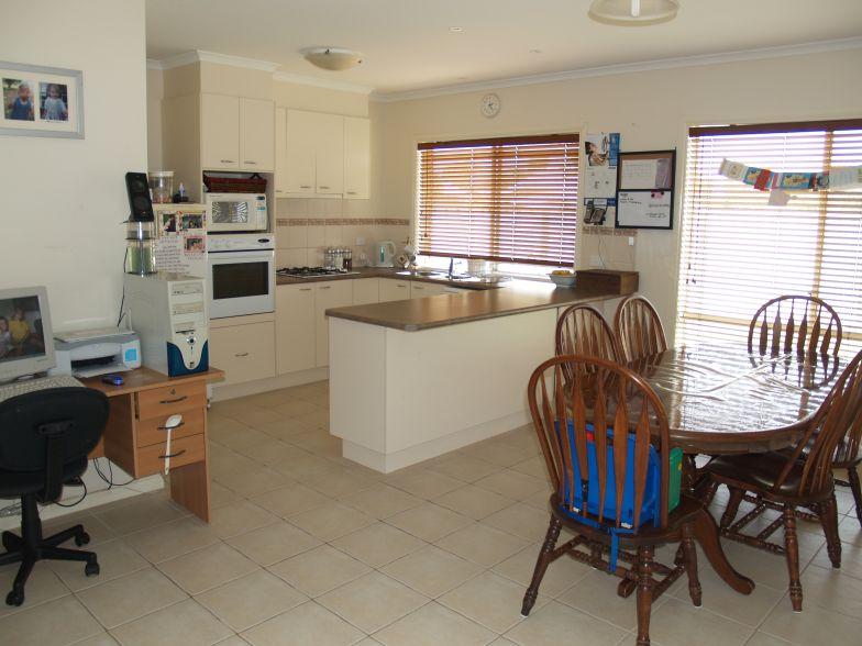 Lots To Offer Picture 3