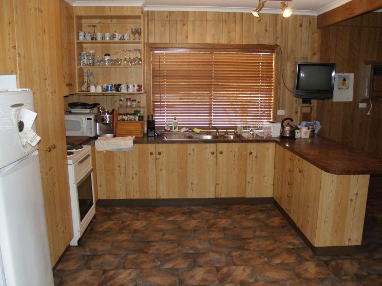 Appealing Older Home Picture 3