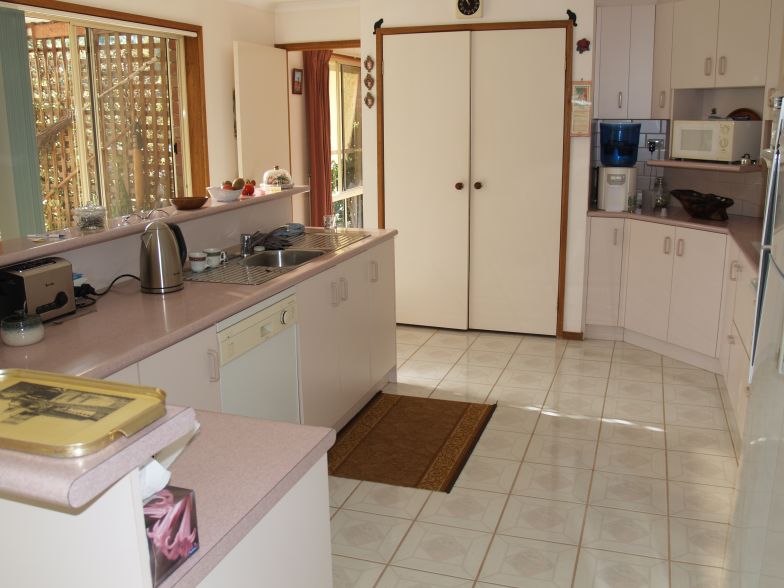 Move Out Of Town Picture 3