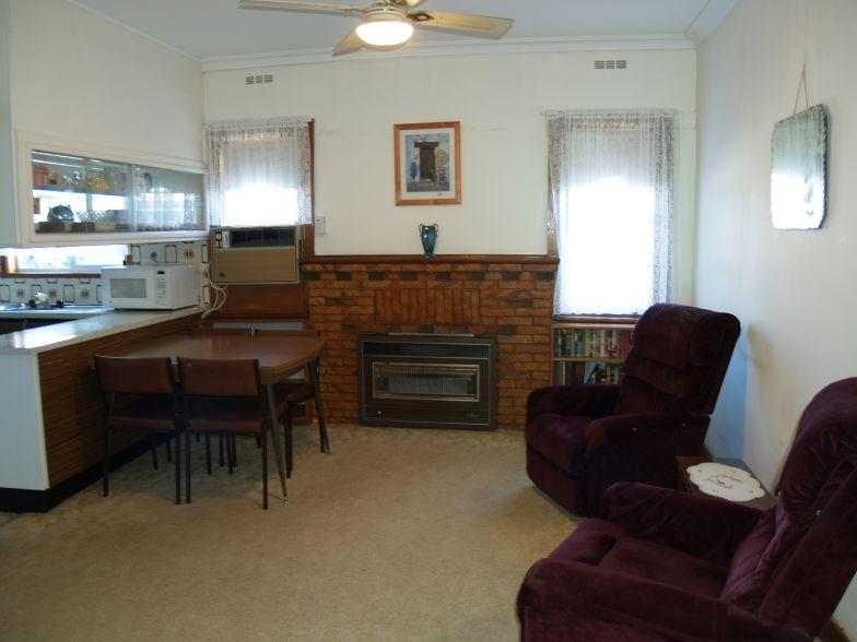 Family Home Picture 3