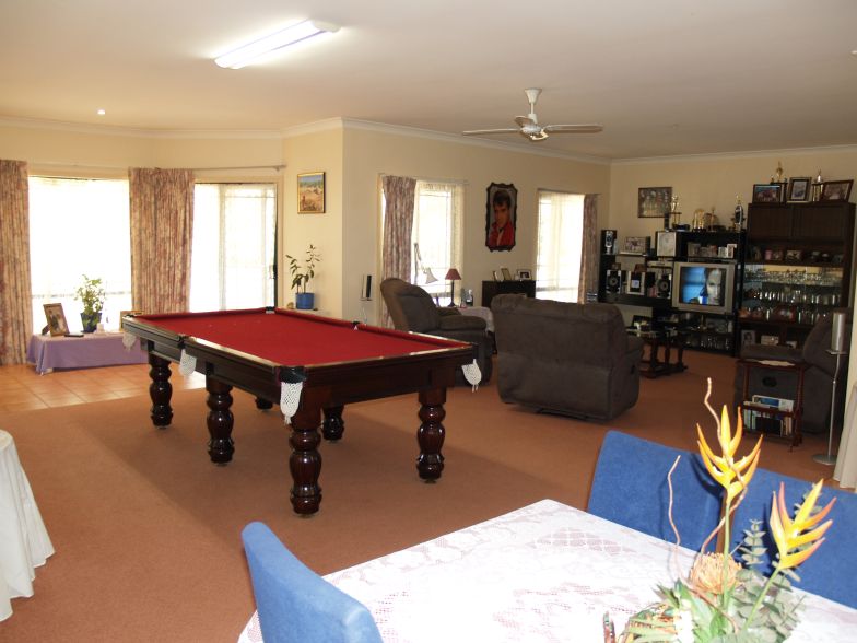 Creek Frontage Picture 2