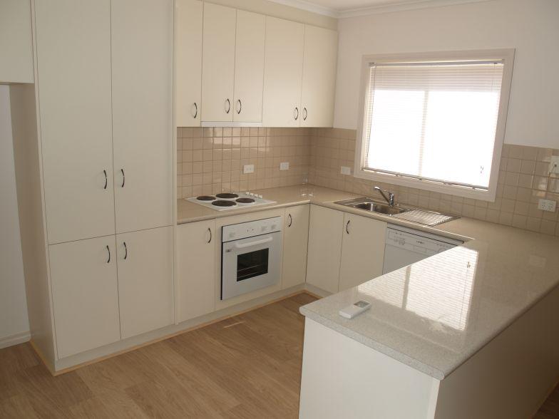 Stylish Townhouse Picture 3