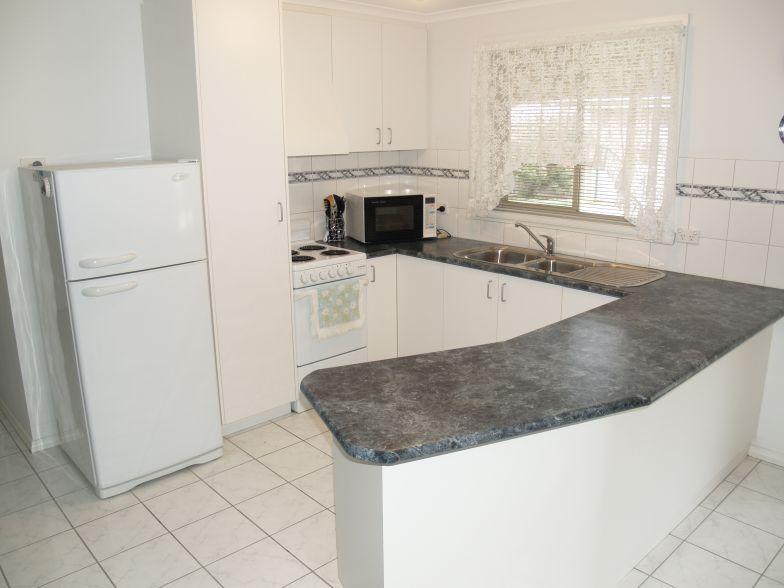 Immaculately Presented Townhouse Picture 2