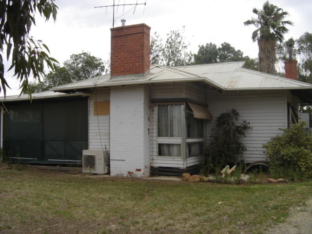 FARM HOUSE Picture 1