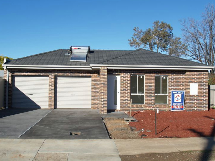 Not Your Average Townhouse Picture 1