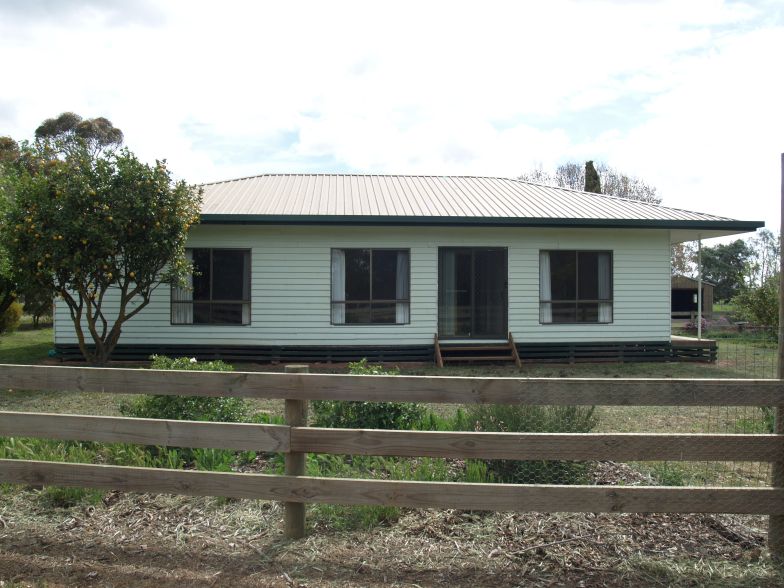 FARM HOUSE Picture 1