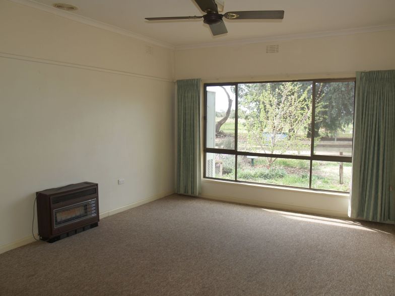 FARM HOUSE Picture 2