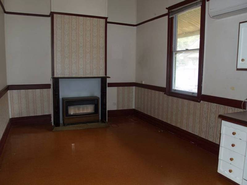 VICTORIAN HOME Picture 3