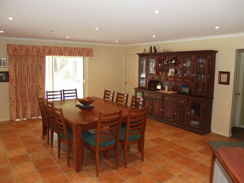 Outstanding Family Farmlet Picture 3