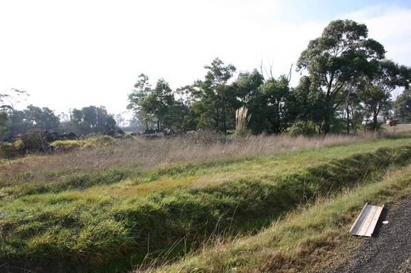 BUILD YOUR DREAM HOME - BUYERS OVER $300,000 Picture 2