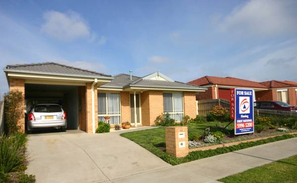 VACANT MOVE IN ASAP Picture 1