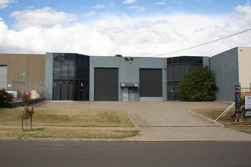 FACTORY WITH YARD Picture 2