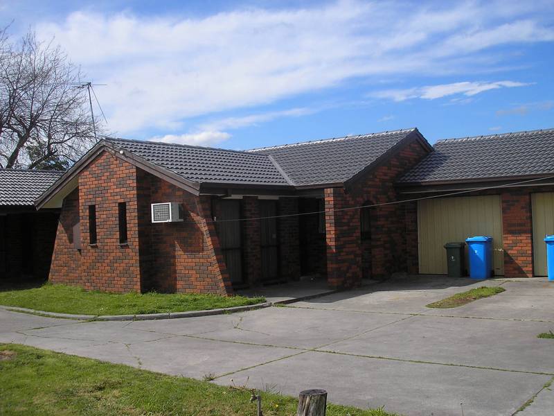 MONTH BY MONTH TENANCY UNTIL MAY 2010 Picture 1