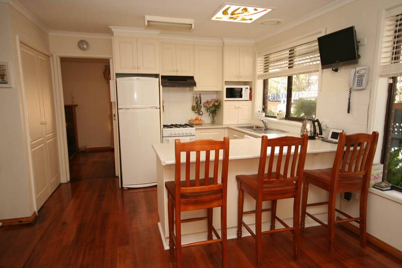 DON'T LET THIS GO Picture 2