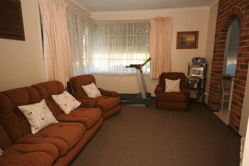 THIS WONT LAST LONG Picture 3