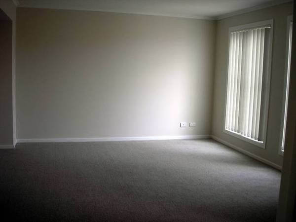 FOUR BEDROOM HOUSE Picture 2