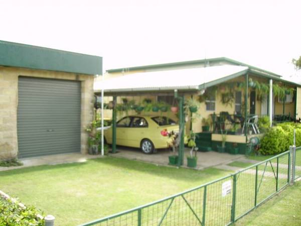 Calling all Tradies -
Zoned Low Impact Industries - $268,000 Picture 1