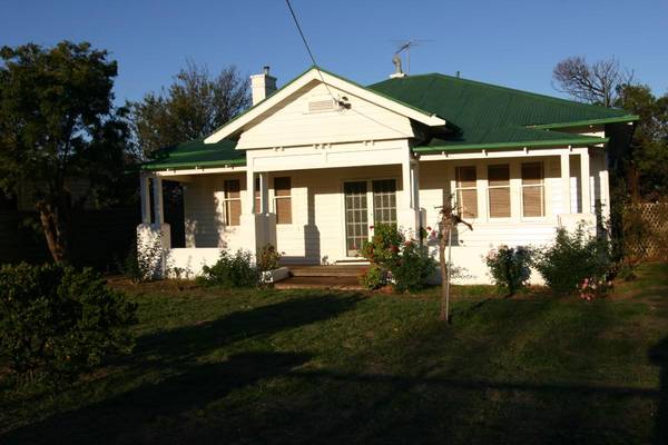 Californian Bungalow - Willaura Picture 1