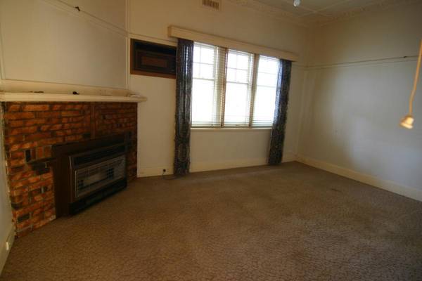 Californian Bungalow - Willaura Picture 3