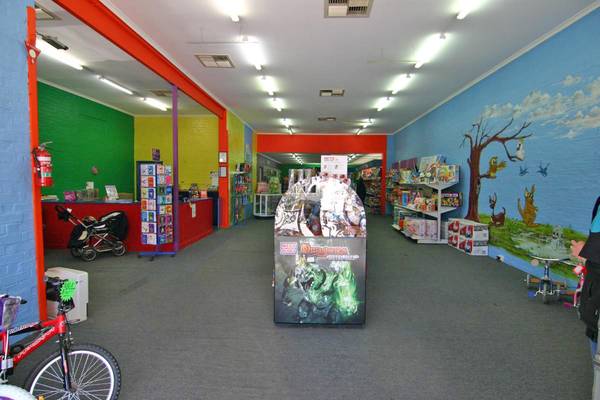 Large Commercial Freehold Property Picture 2