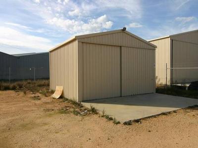 LARGE INDUSTRIAL COMPOUND & SHED Picture