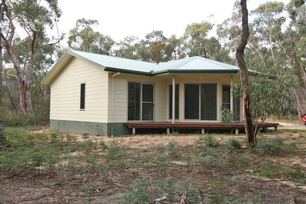 One Acre Bush Land - Halls Gap Picture 3