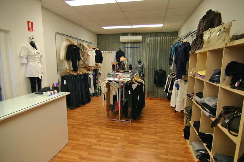Commercial CBD Shop - For Lease Picture 3
