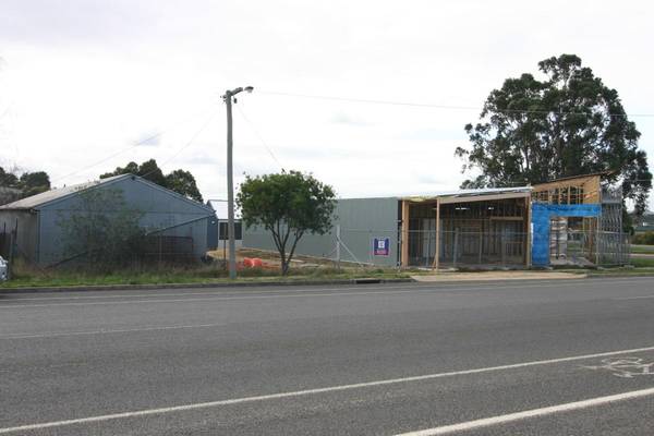 Large Commercial Business Site Picture 2
