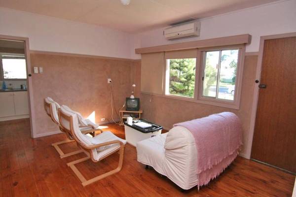 Motivated Vendor Picture