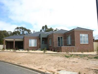 Superb Quality Executive Home Picture