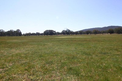 COUNTRY LAND WITH GREAT VIEWS- HOW RELAXING Picture