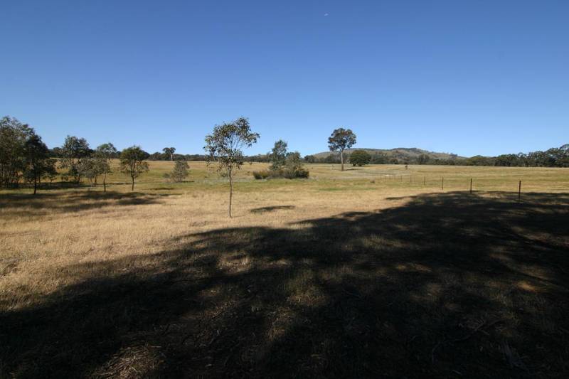 FIVE ACRE COUNTRY GETAWAY Picture 1