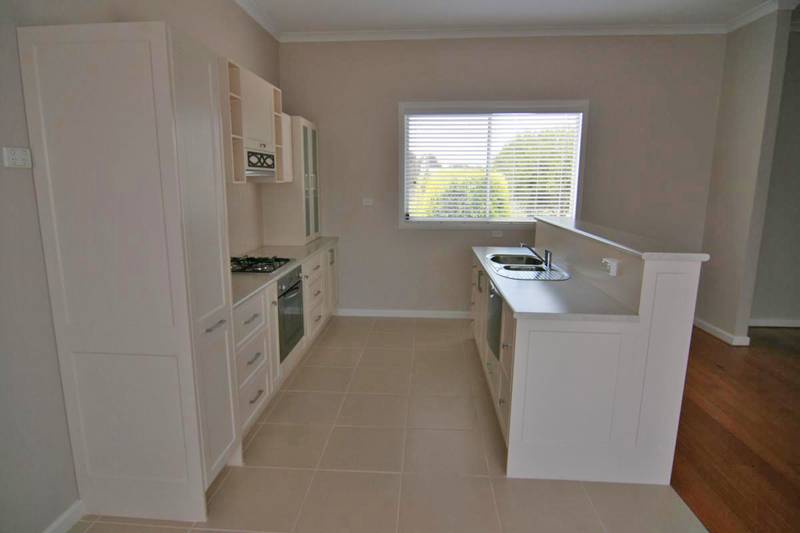 Newly Renovated with Air Conditioning!! Picture 3