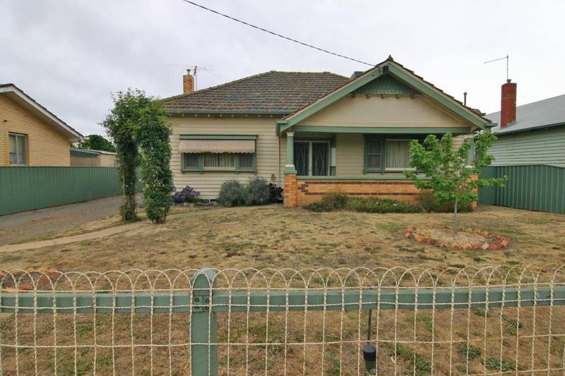 Classic Californian Bungalow with Charm & Character Picture 1